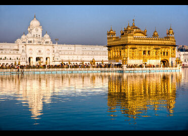 Golden Temple Amritsar (1).jpg